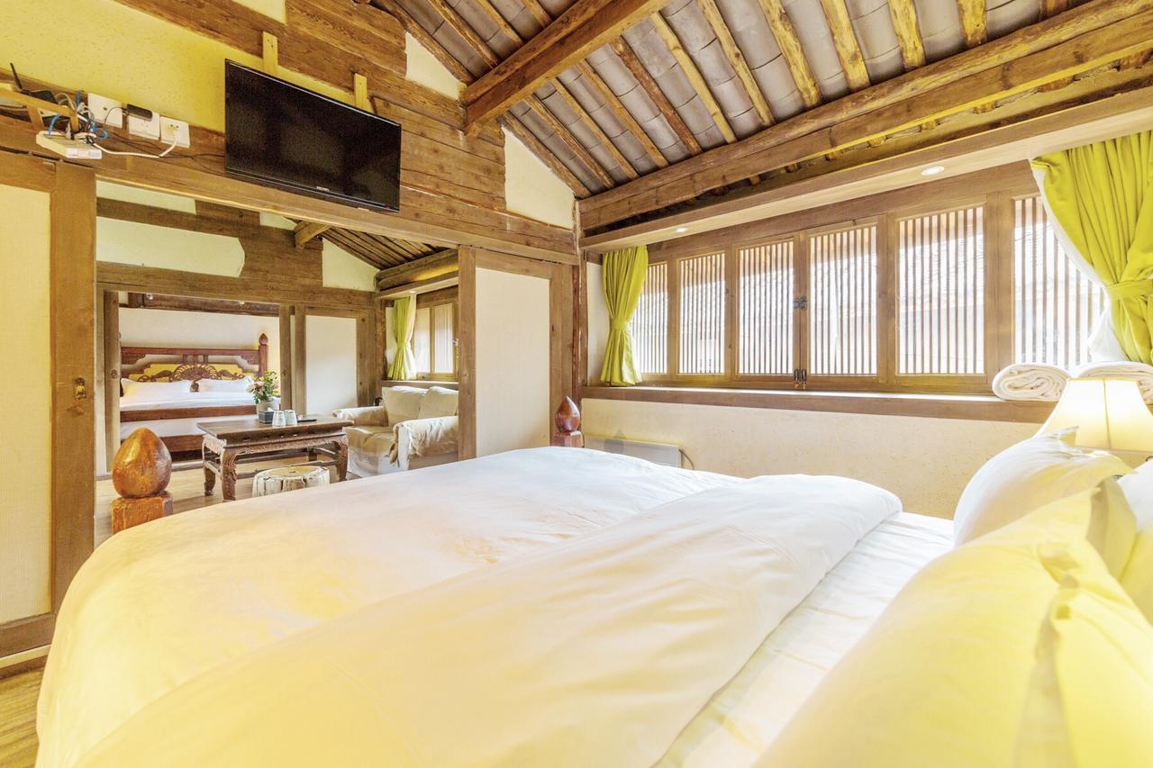 Lijiang Shuhe Yuefeng Resort Hotel Eksteriør bilde